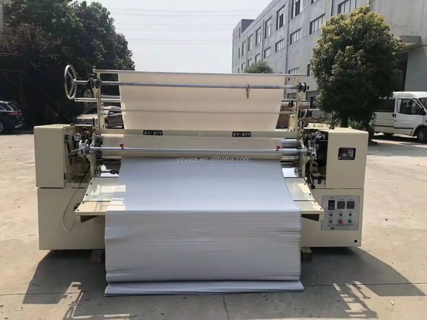 New Textile Ribbon Scarf Pleating Machine 217 Fabric Pleater Crimping