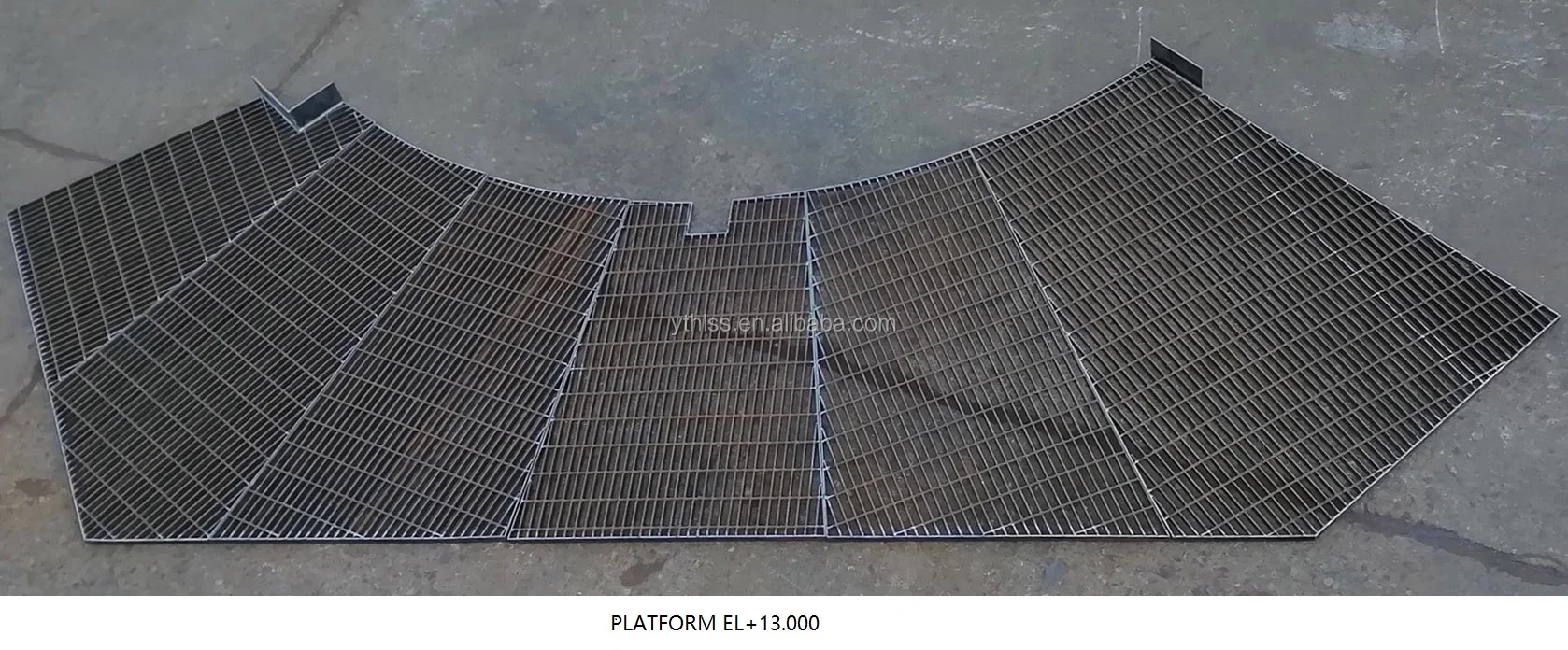 Factory customized irregular shape HDG steel grating for various platform project