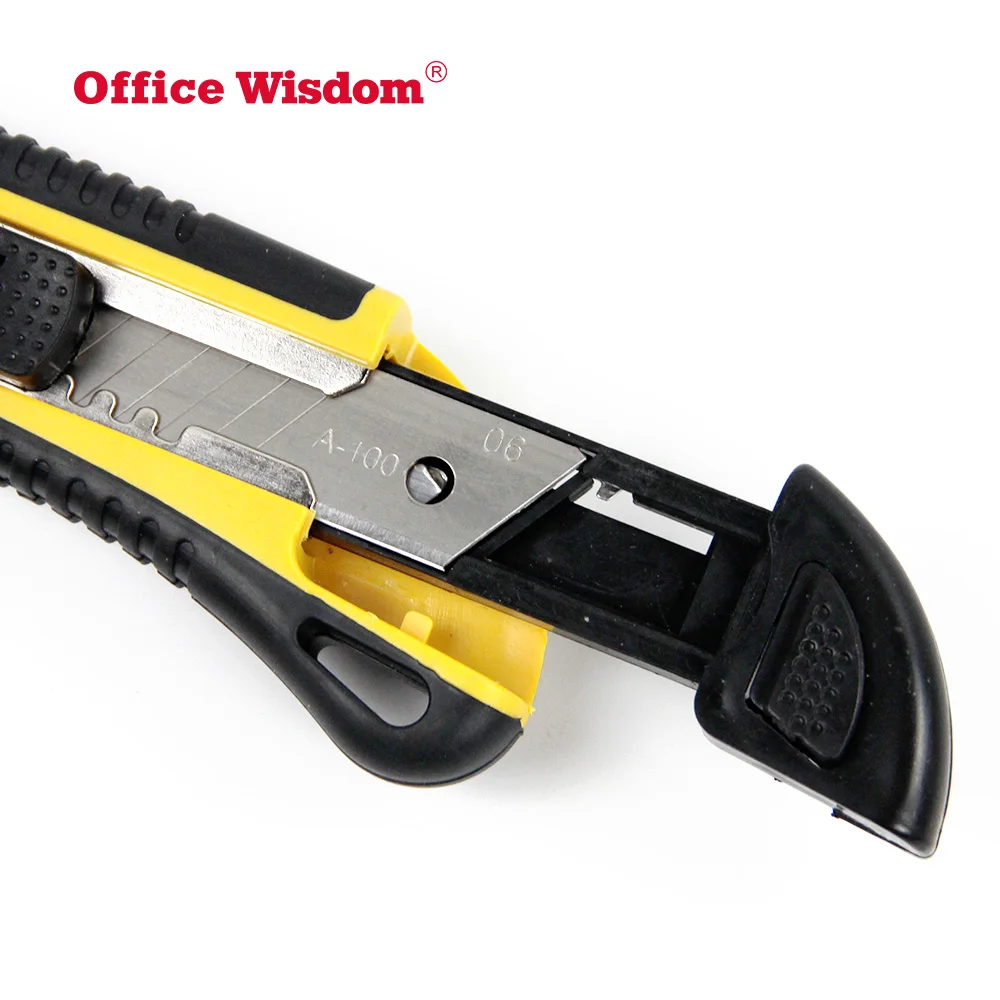 High Quality Metal Utility Knife With 3 Blades And Safety Rubber Handle