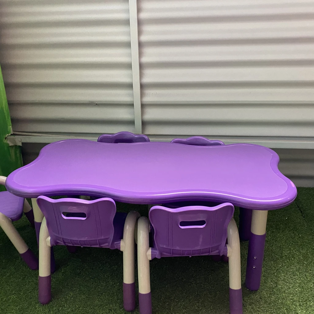 desk-1.jpg
