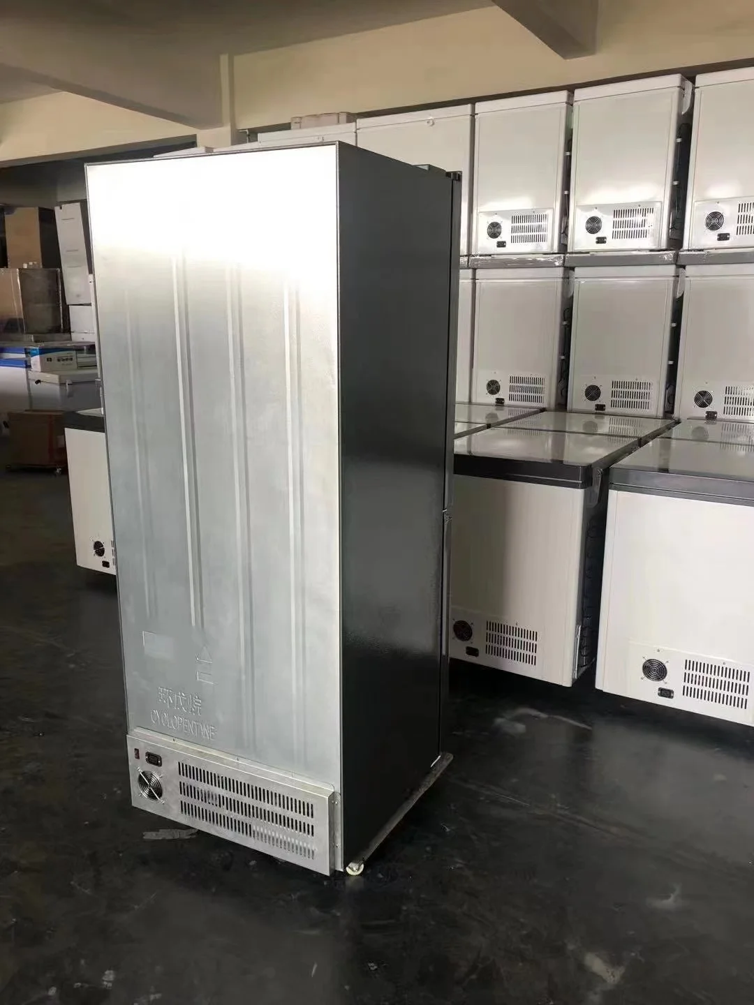 Cost Effective Four Doors Luxury 418 Liters Solar Fridge Dc Side By