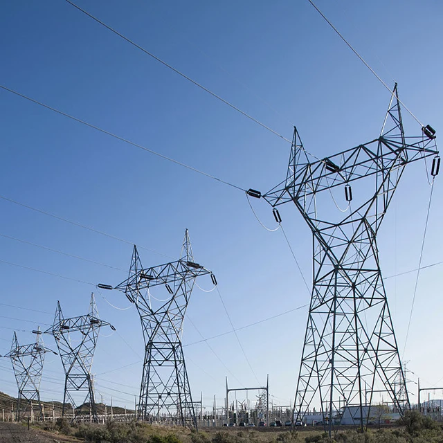 4 条腿 330kv 天使钢电力塔格子输电线塔