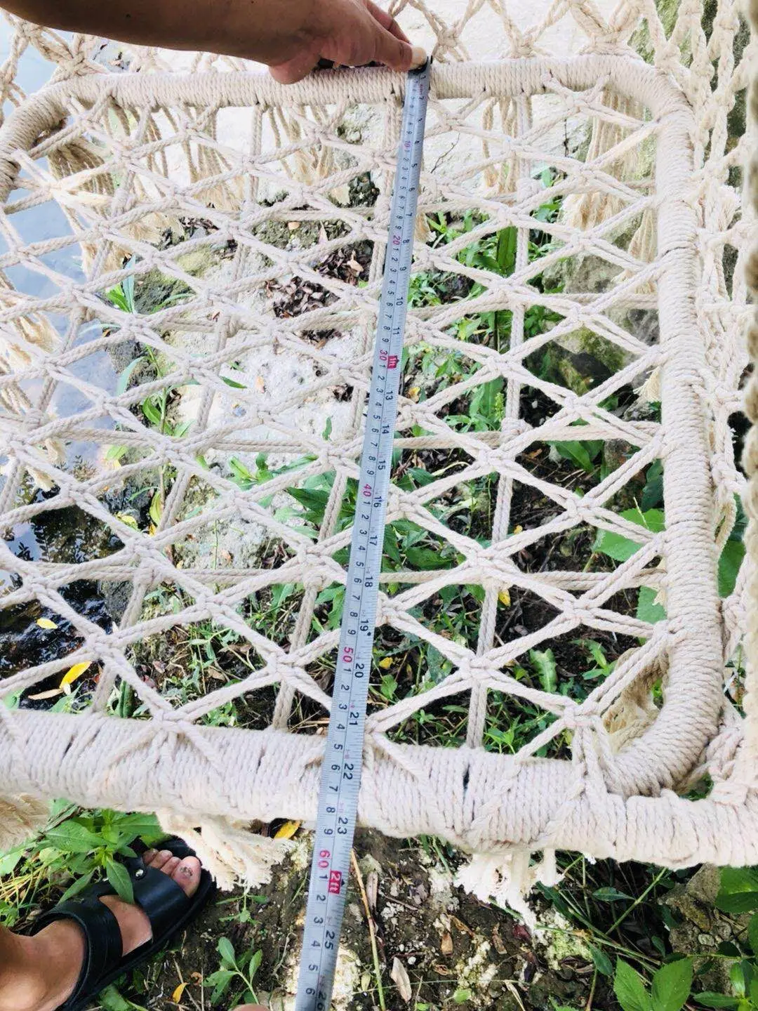 Macrame Hanging Chair With Cotton Ropes And Metal Frame Indoor/outdoor ...