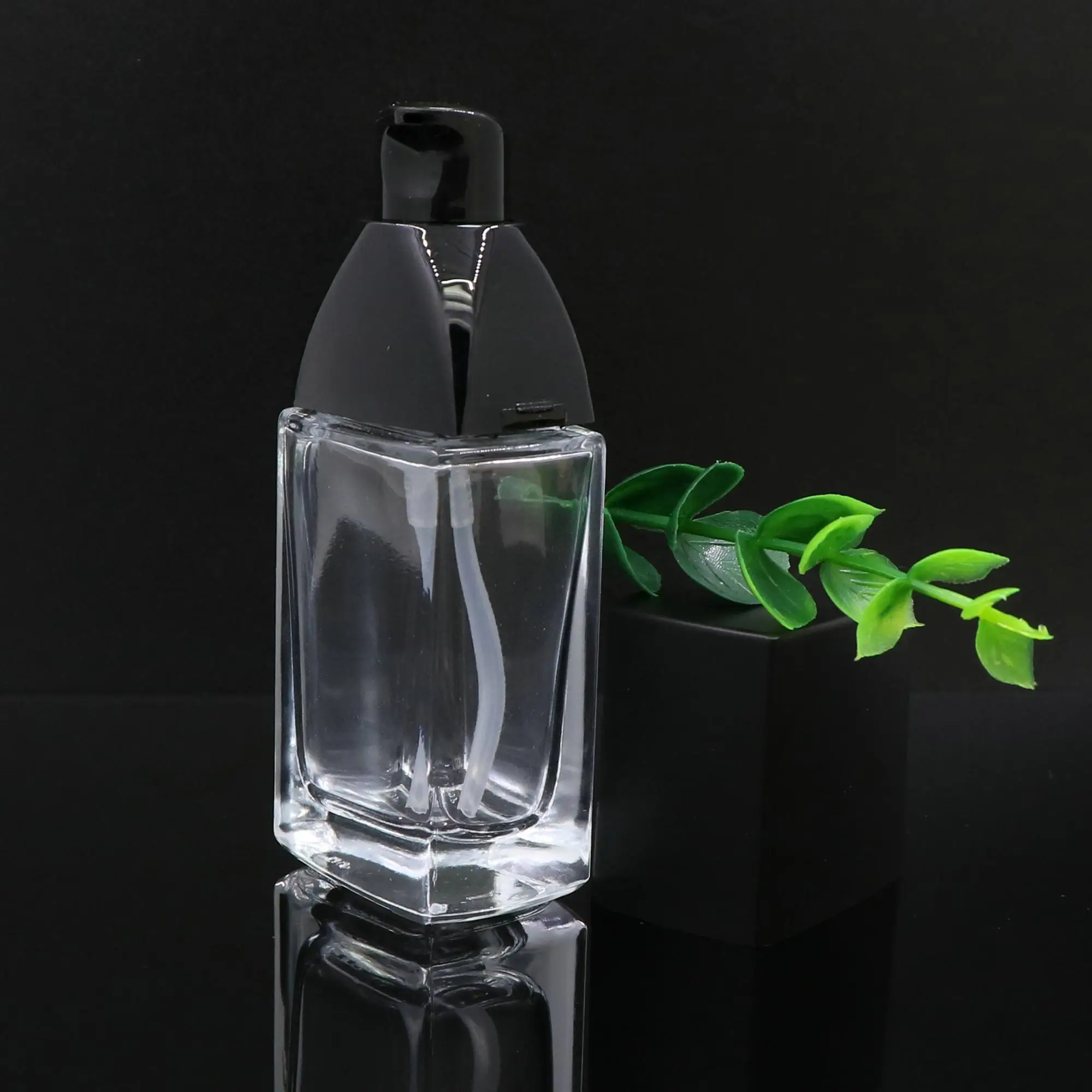 30ml flat liquor glass bottle flat shape bottle flat glass water