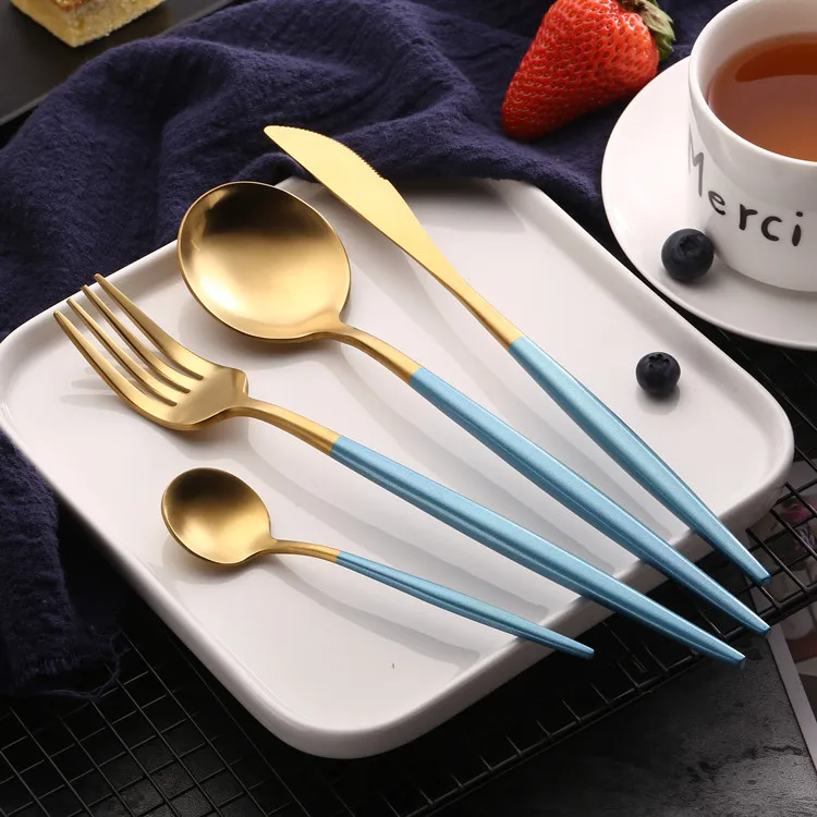 flatware set 11