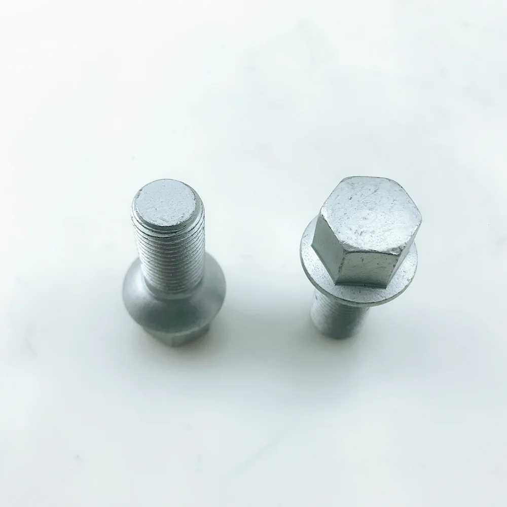 Auto Wheel Hub Bolt 17mm Hexhead Alloy Lug Bolt For Mercedes Benz W264