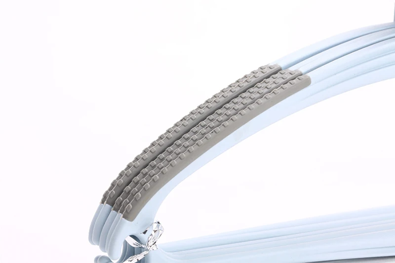 Non slip plastic baby cloth hangers, hanger for kids clothes printed logo