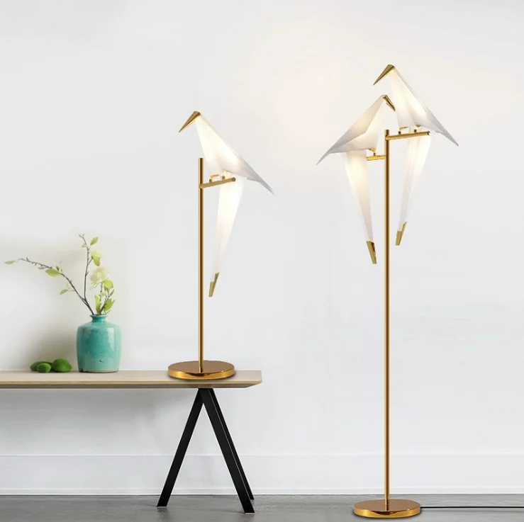 
Nordic Simple modern creativity Paper cranes birds hotel bedroom floor lamp 