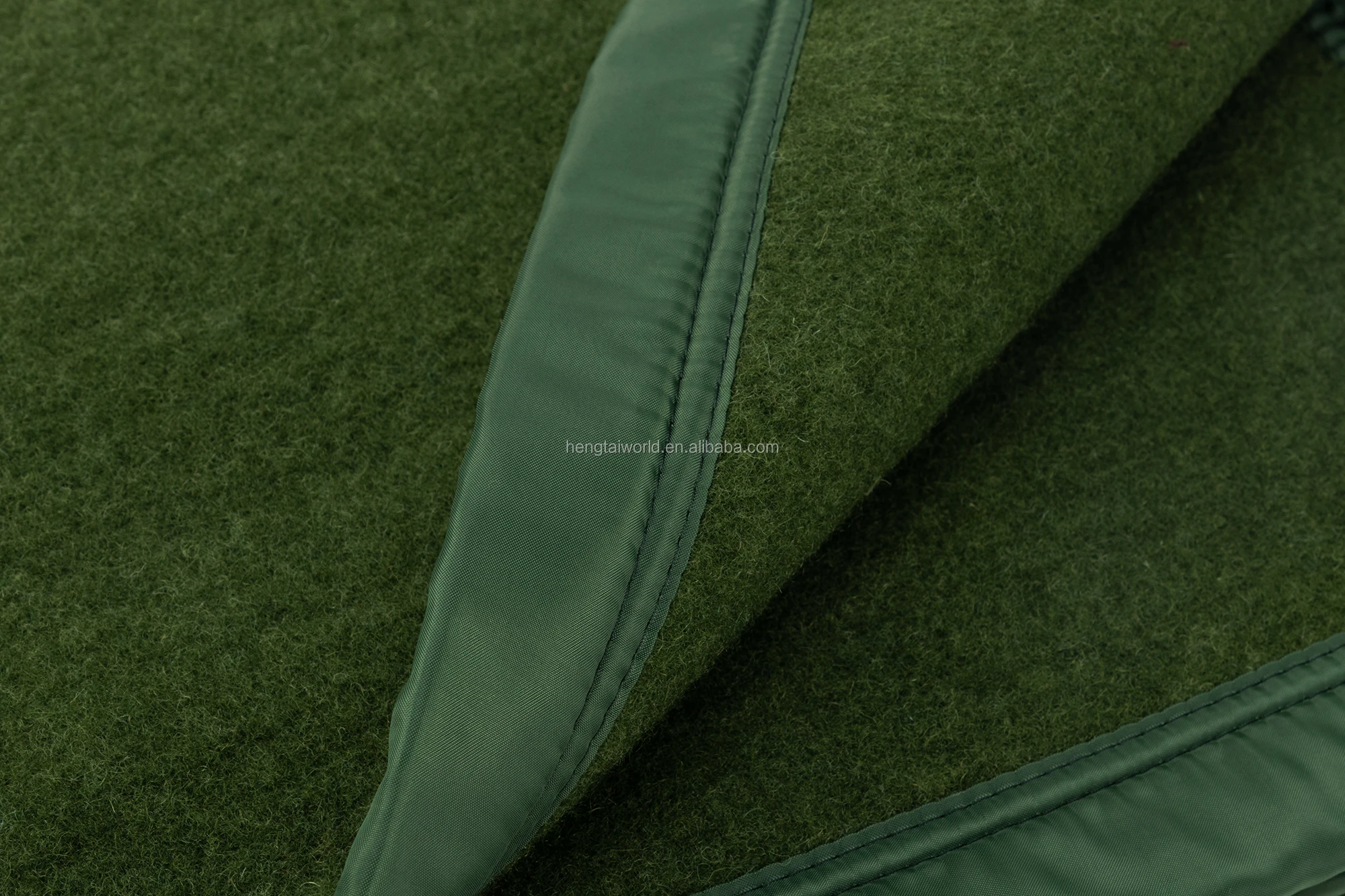 军绿色毛毯中国援羊毛涤纶军毯厚厚的保暖柔软海军批发毛毯