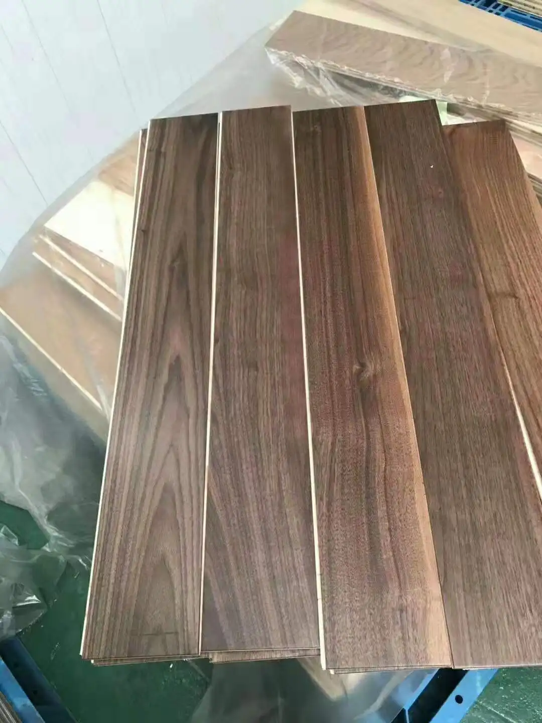 Walnut-1.jpg