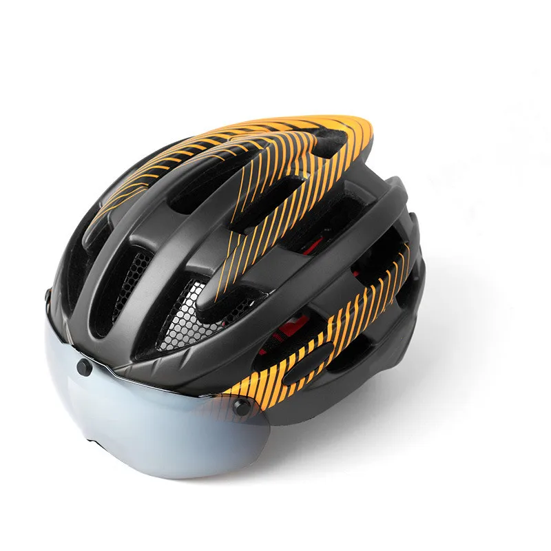 cycling helmet (8).jpg