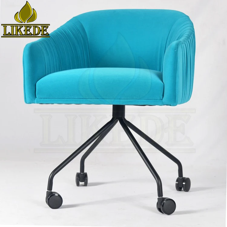 4-Star Cast Aluminum Chair Leg With Wheel Powder Coating Finish for Coffee Table Legs Available in Black Steel