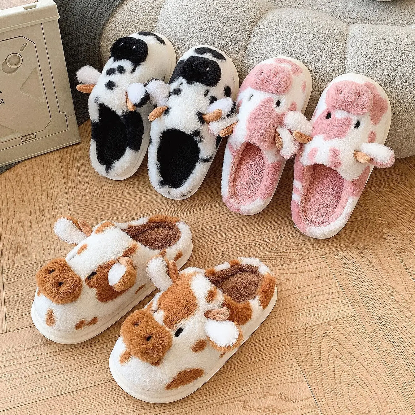 Warm and Cute Winter Slippers - Perfect for Indoor Comfort