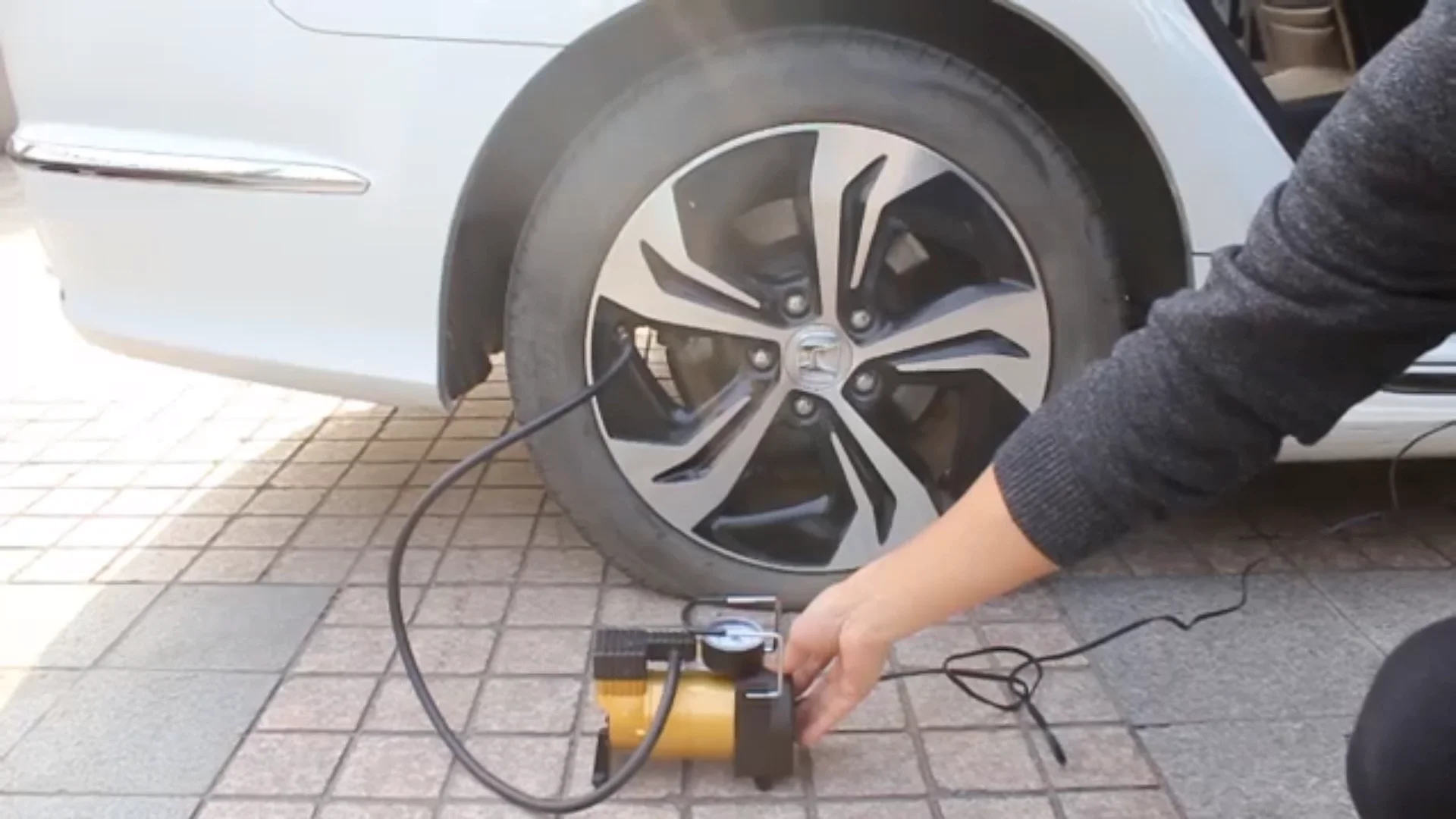 Car Air Compressor High Pressure Auto Air Pump Car Accessories