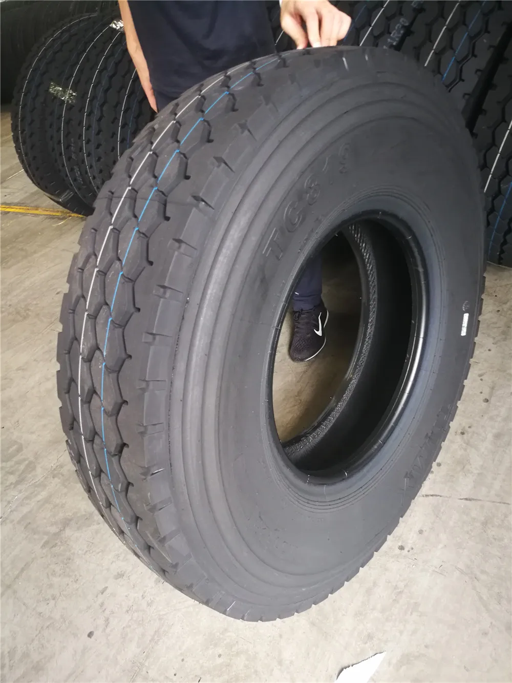 Radial Tubeless Truck Tires Timax Kapsen Doupro 315/80r22.5 11r22.5 ...