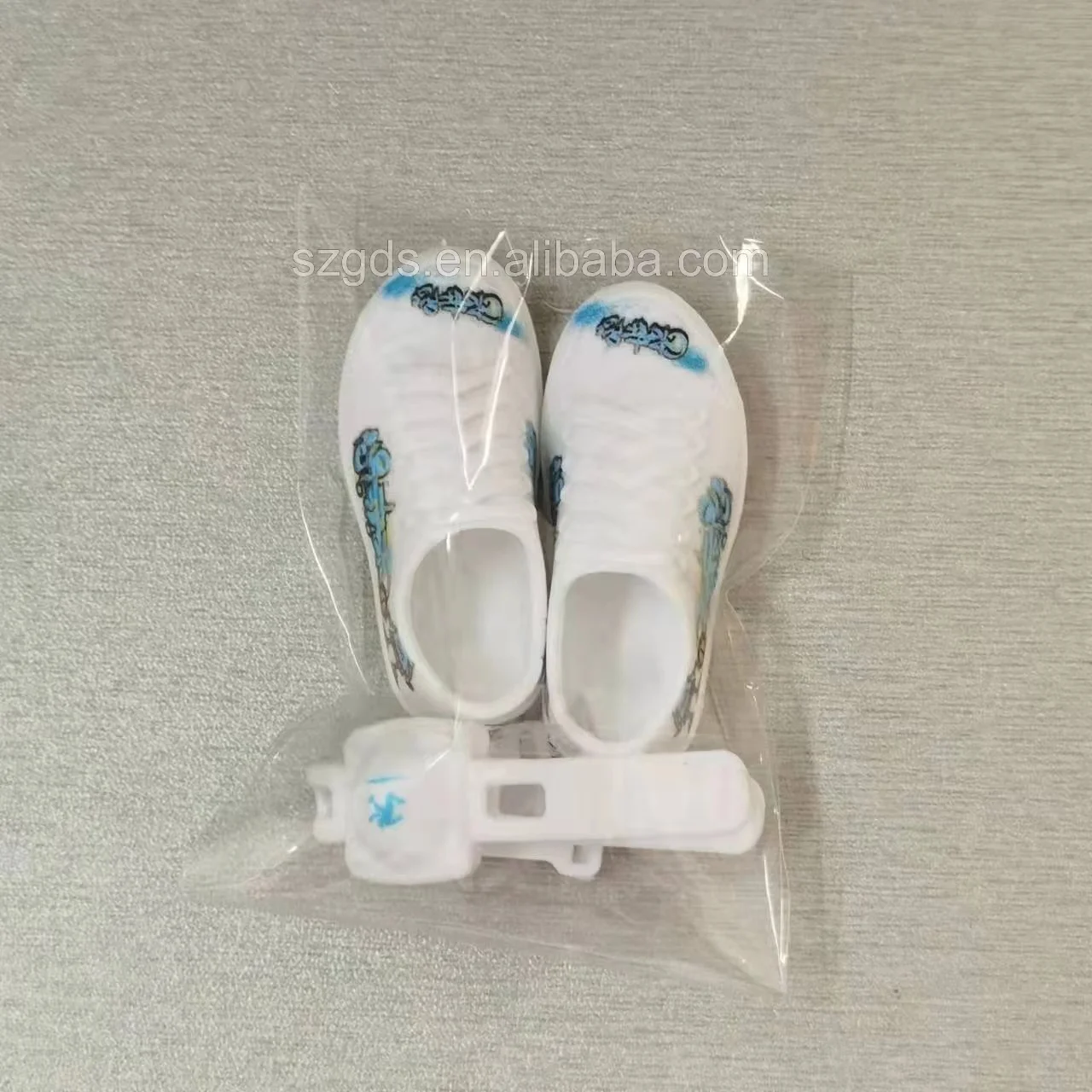 mini nike finger shoes