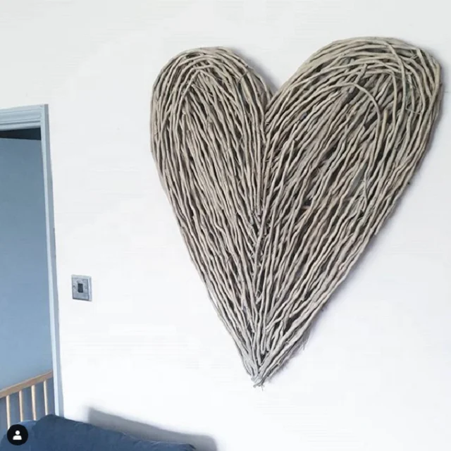 
Large willow heart for home dece 