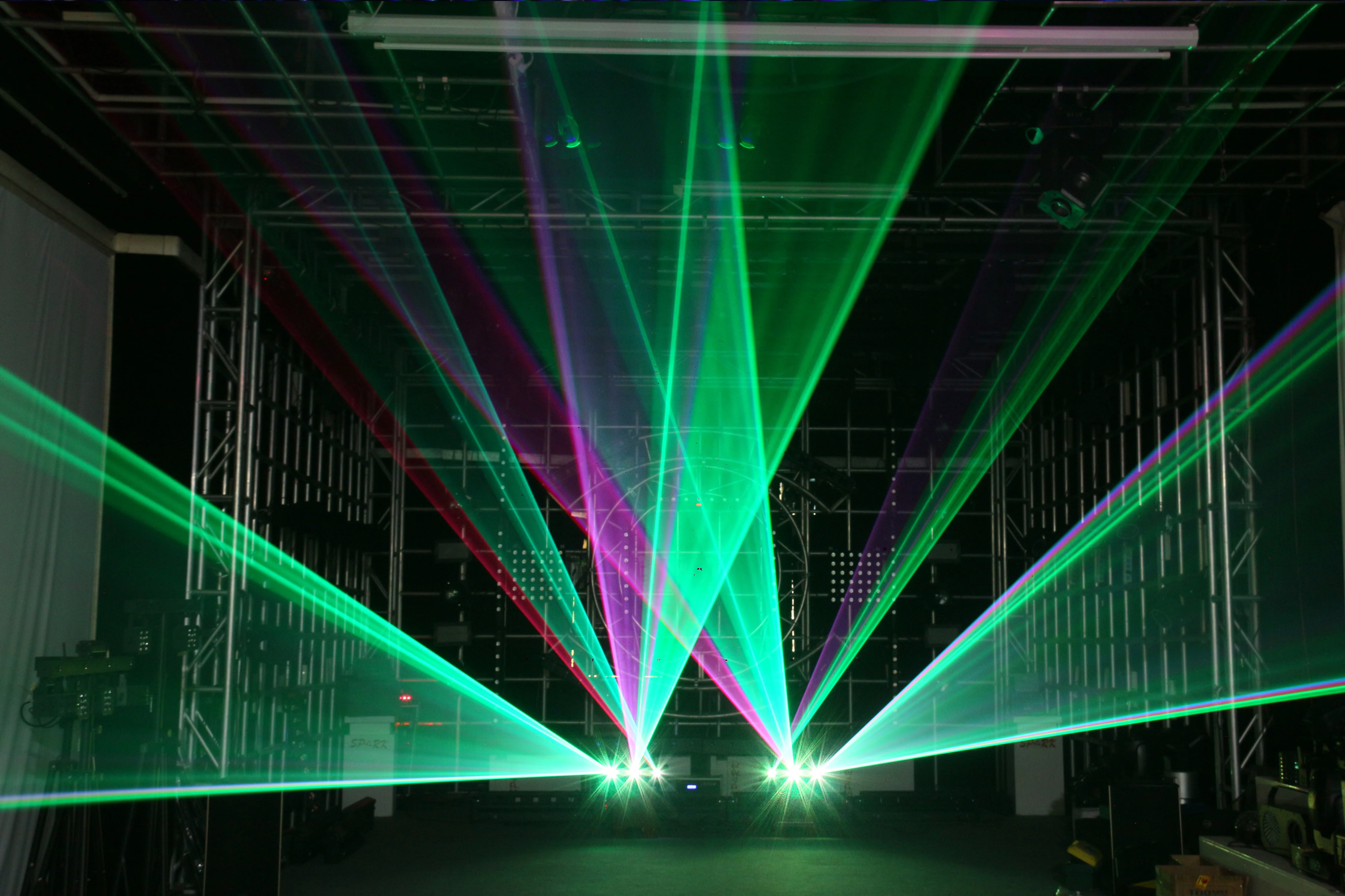 E16a 3*2.5w Rgb Full Color Animation Laser Light Dj Laser Show Light