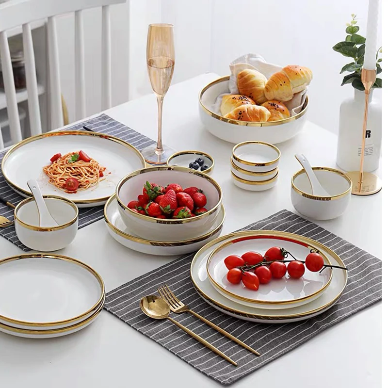 Qianyue HoReCa Gold Rim Dinnerware Set Ceramic Nordic Porcelain Flat Dinner Plates for Wedding Restaurant manufacture