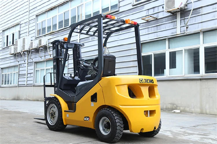 Вилочный погрузчик xcmg xcb20. Вилочный погрузчик xcmg xcb20