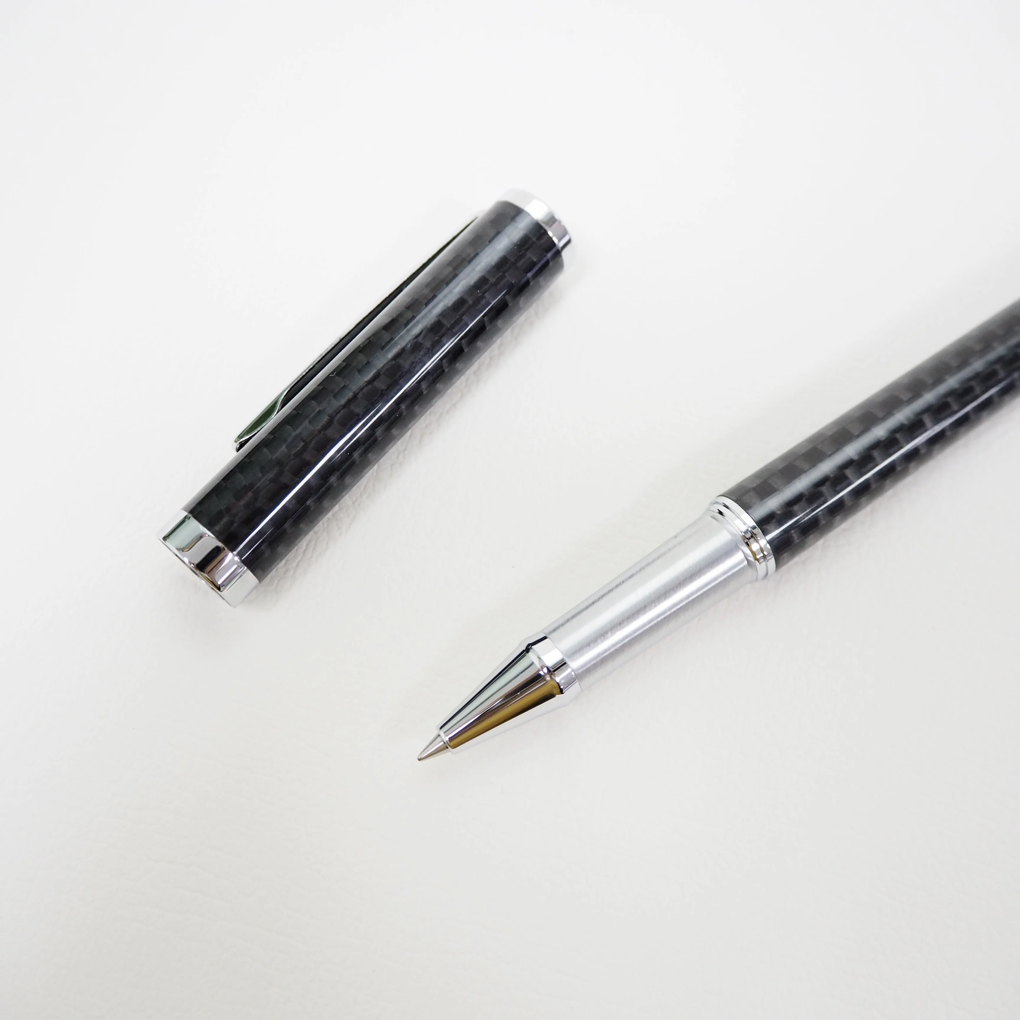Luxury Real Carbon Fiber Fountain Pen With Customized Logo Service