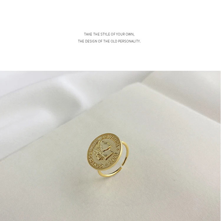 Dutch Coin Ring by George Rings - 18k yellow gold circle ring