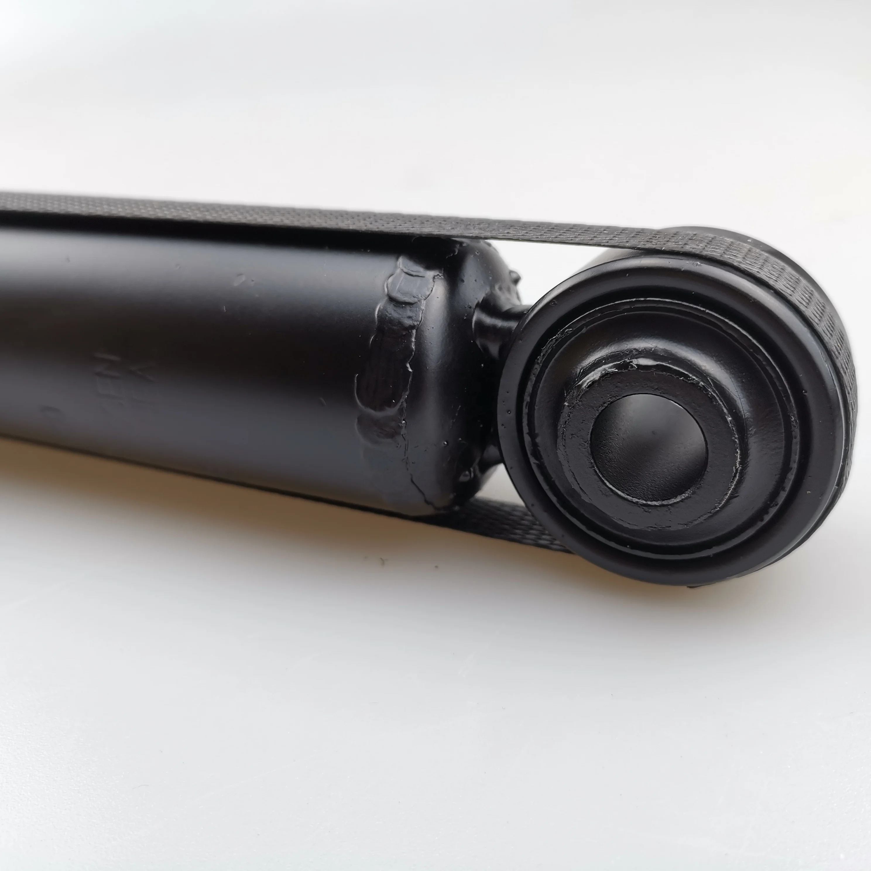 用于吉利gc9的高质量后减震器芯