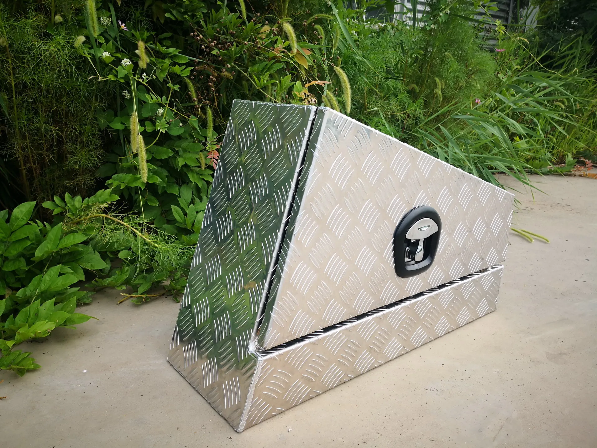 Aluminum Truck Toolbox Ute Box Checker Plate Tapered Alloy Toolbox For