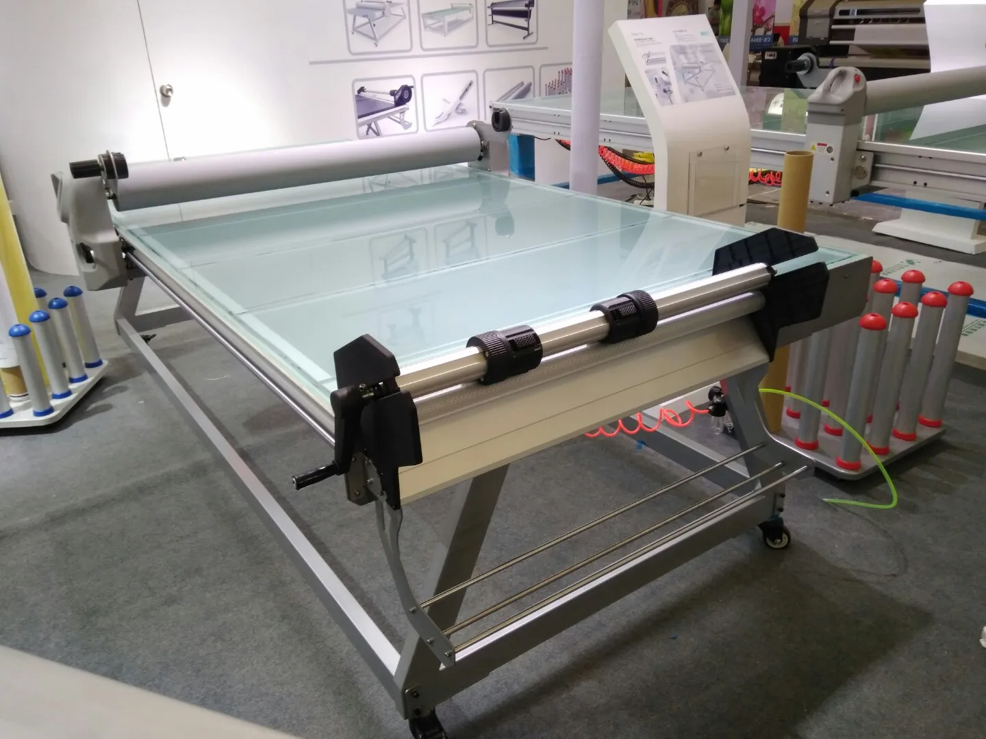smart table (6).jpg