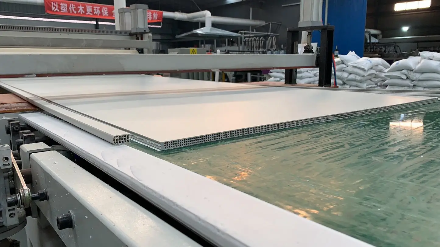comaccord 空心 pp 混凝土 pvc 塑料胶合板板坯模板用于建筑材料