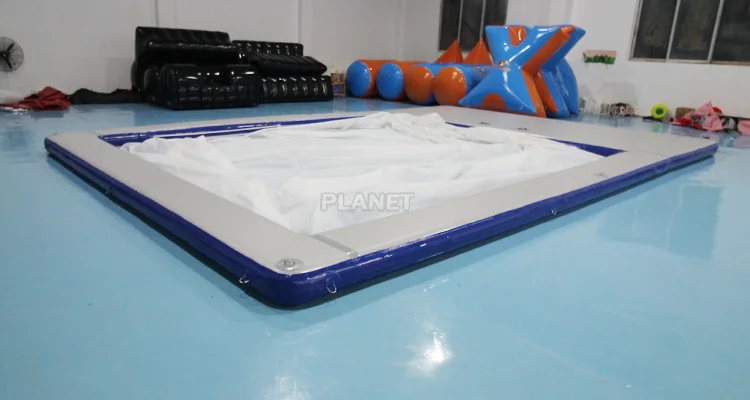 yatch pool 3