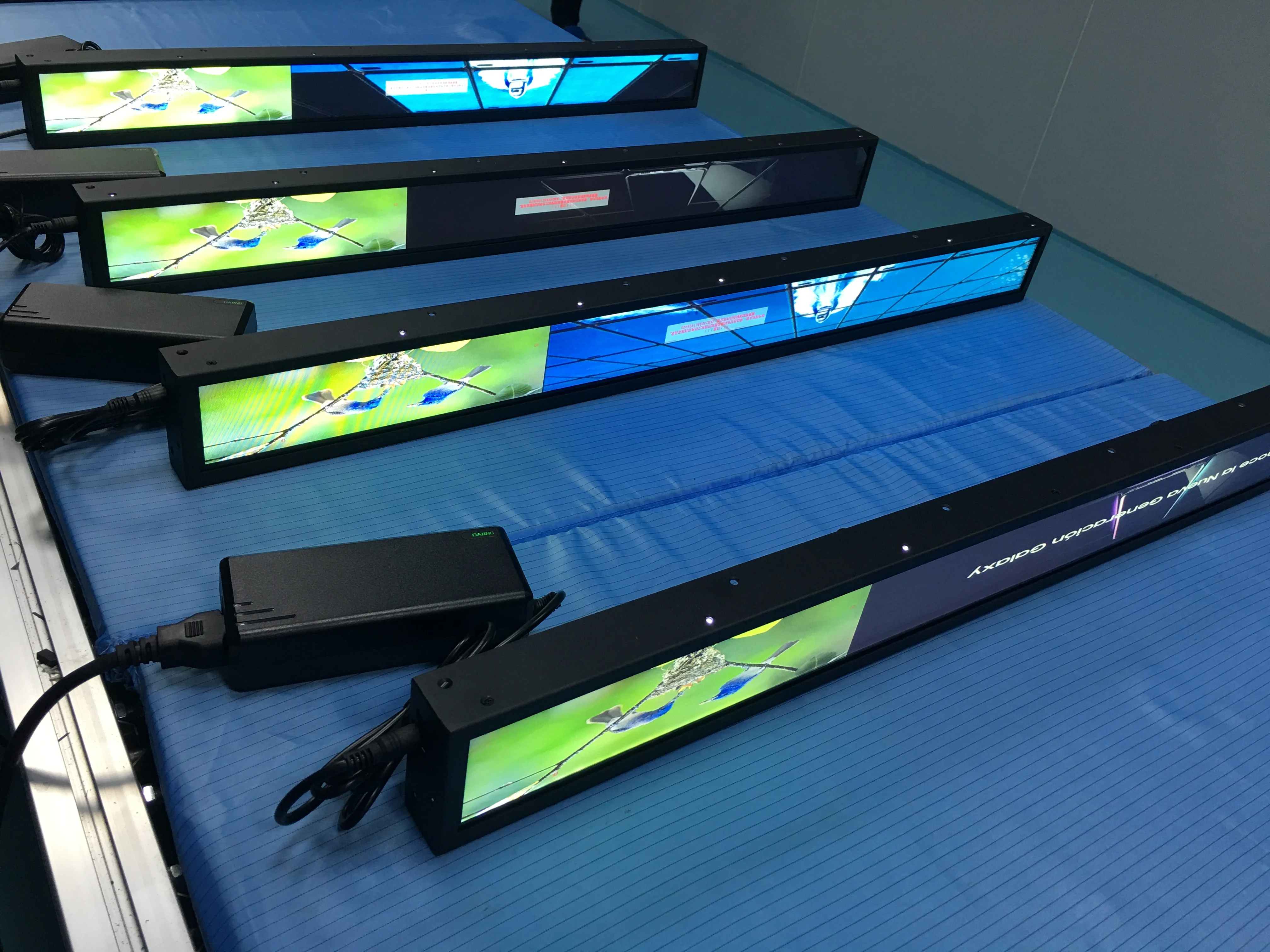 27.6 Inch Digital Signage Stretched Shelf Edge Bar Lcd Display For ...