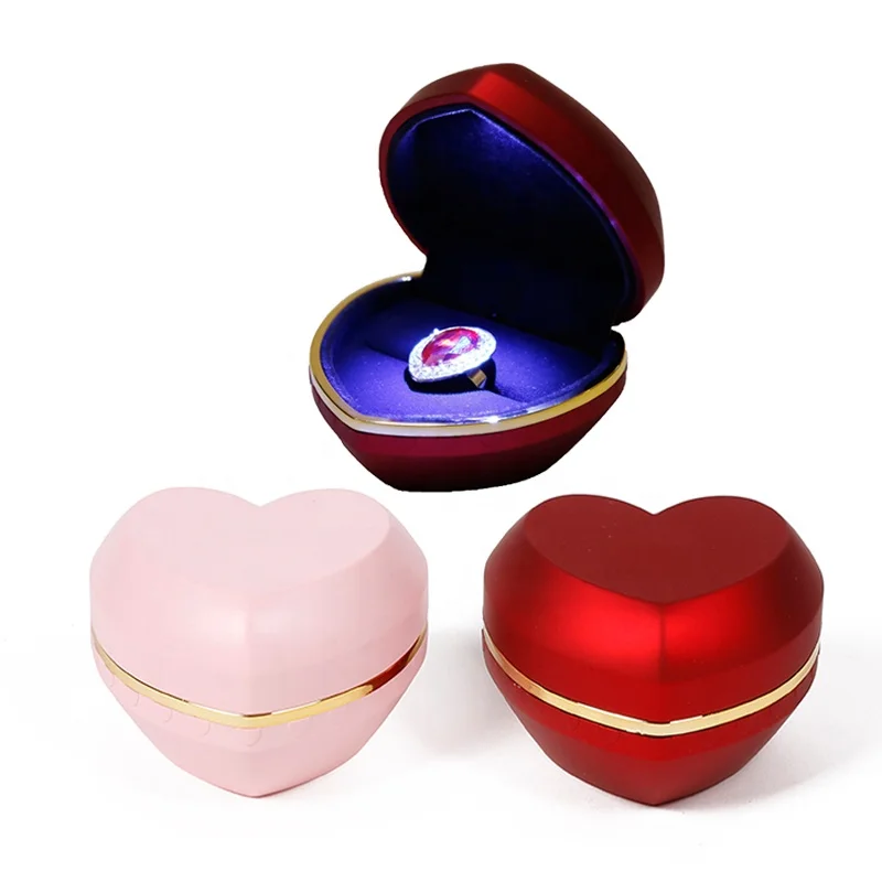 Wholesale fashion heart shape wedding pendant ring jewelry box with LED.jpg