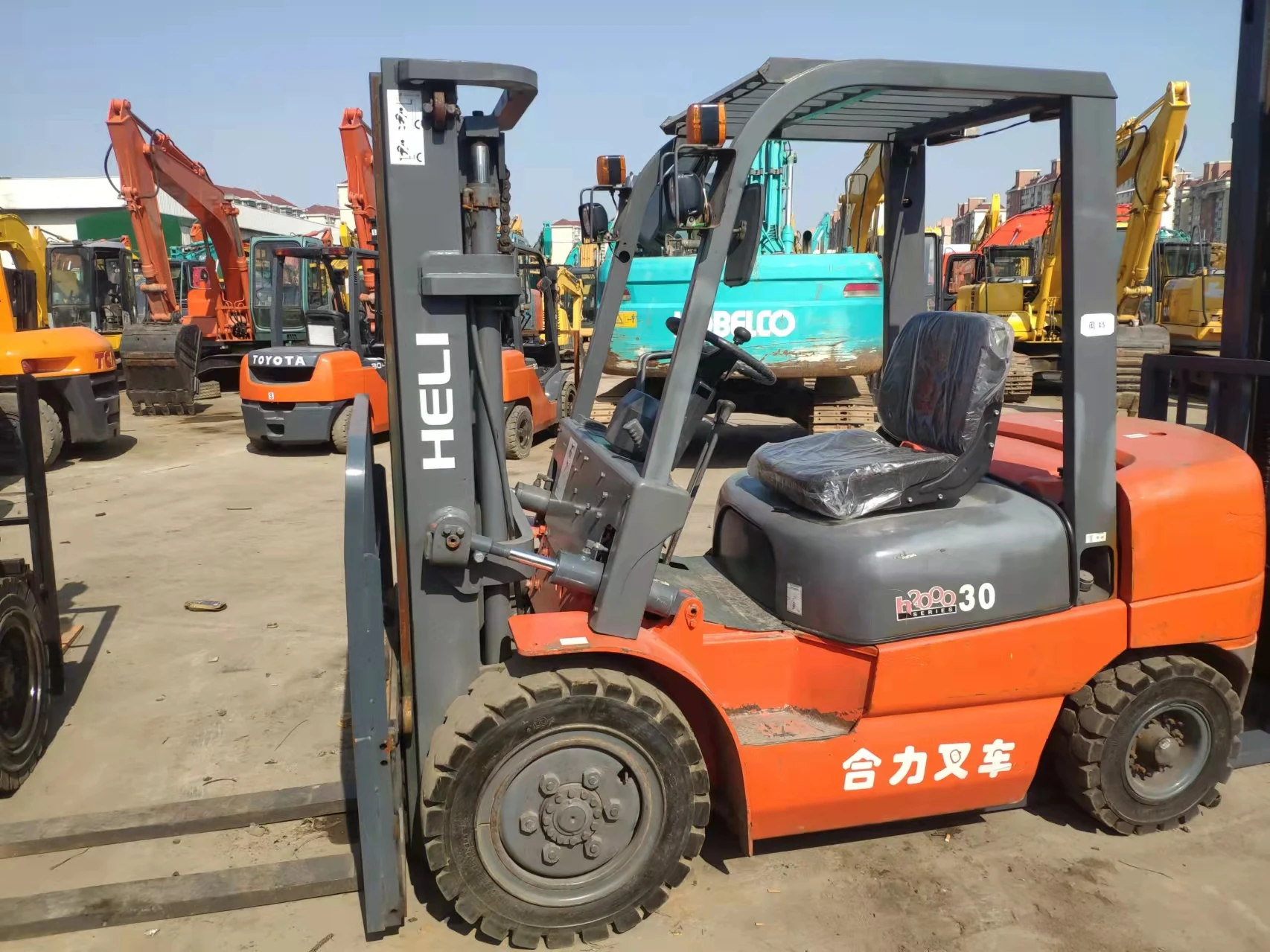Used Japan Komatsu Forklift For Sale Fd30 2tons 3t 5t 3000kg Tcm Toyota
