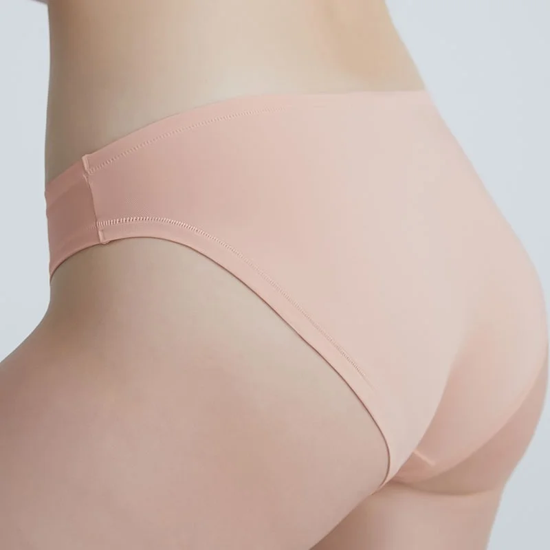 Wholesale New Arrival Ice Silk Women's Panties Breathable and Antibacterial Ladies Panties Women's Underwear Custom OEM Supplier