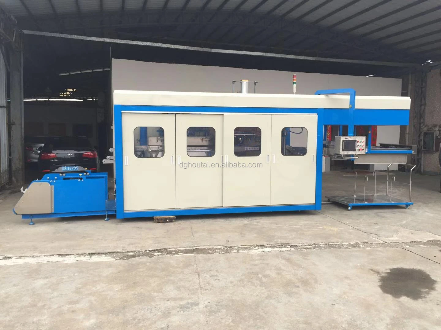 Full Automatic Disposable Plastic Food Container Making Machine Buy