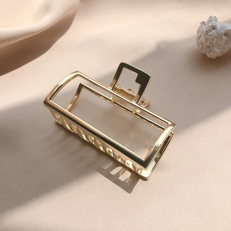 Yucat Simple Europe Women Fashion Retro Large Hair Clips Hair Accessories Gold Silver Hollow Shower Metal Hair Claw.jpg
