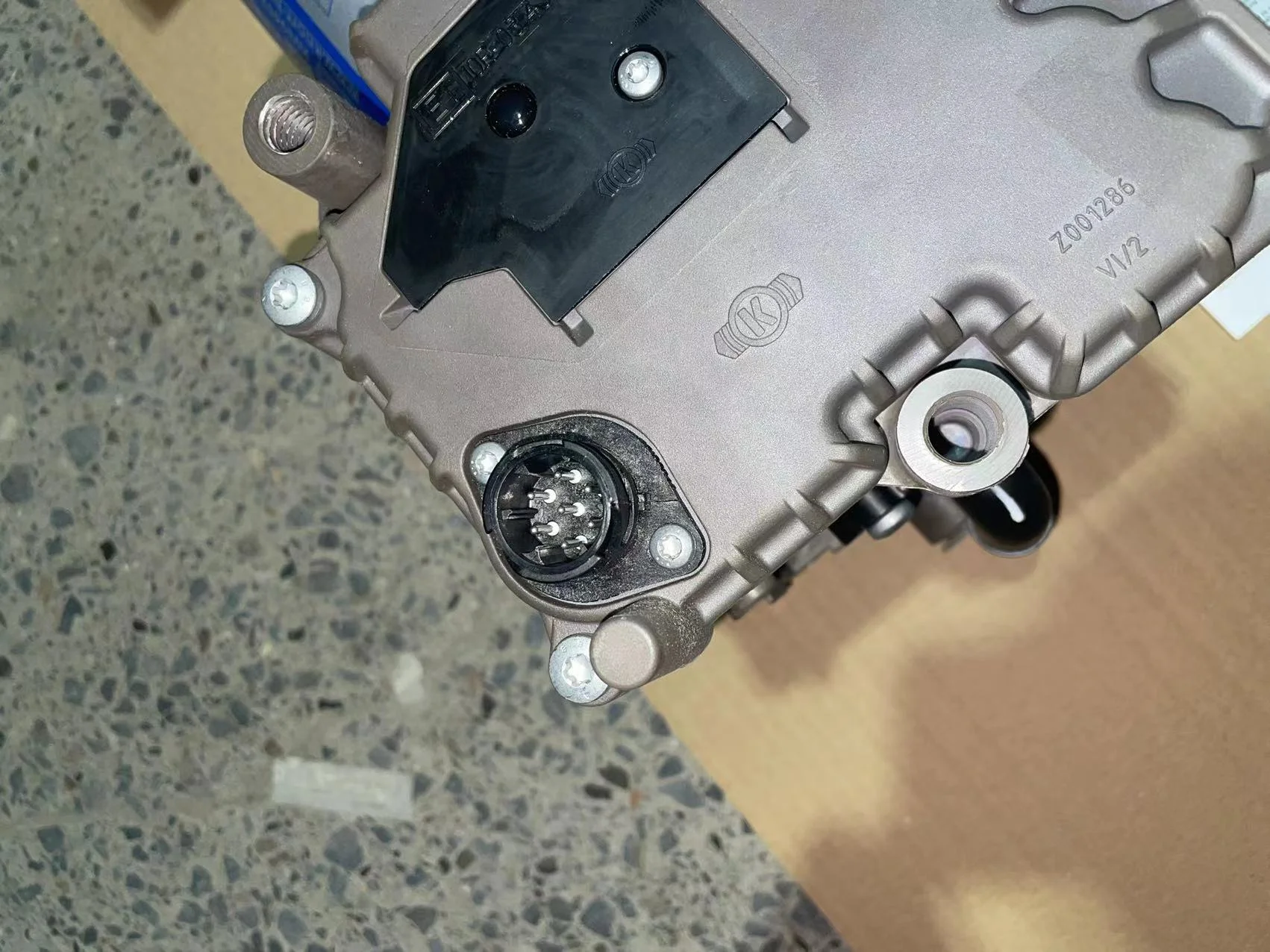 Knorr-bremse Dryer Assembly K105907n00 K105906n00 5010457873 El1100 ...