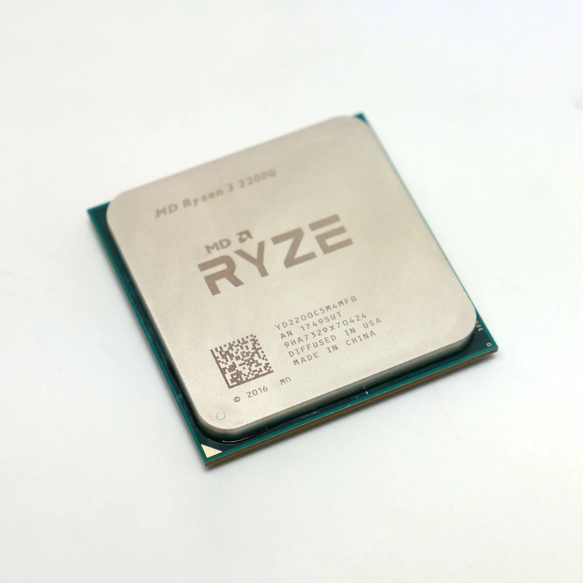 Amd 5 3350g. Rayzen 5 2400g. Процессор AMD Ryzen 3 3200g OEM. AMD Ryzen 5 3350g. Райзен 5 1600.