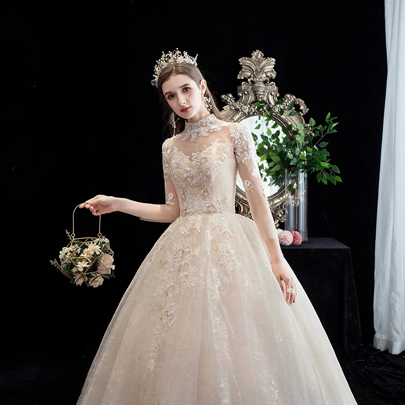 2019 Autumn New arrival Elegant Champagne lace Long Sleeve Plus size high neck Floor Length Bridal Wedding Dress