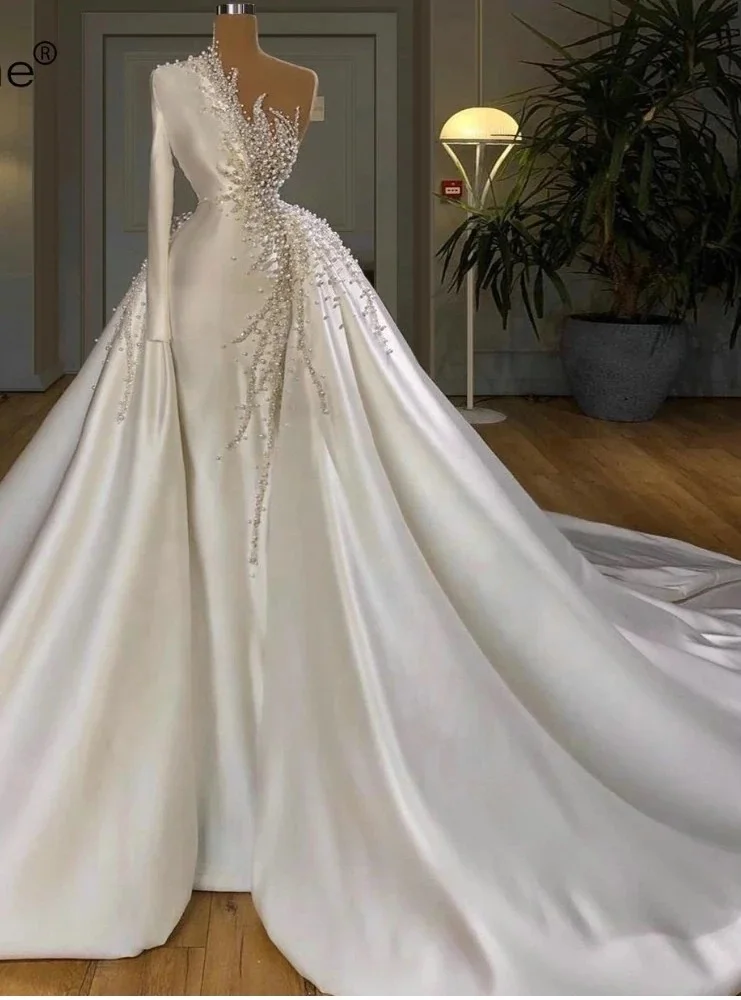 Women's Satin Tube Top Simple Elegant French Style Large Tail Elegant Wedding Dress