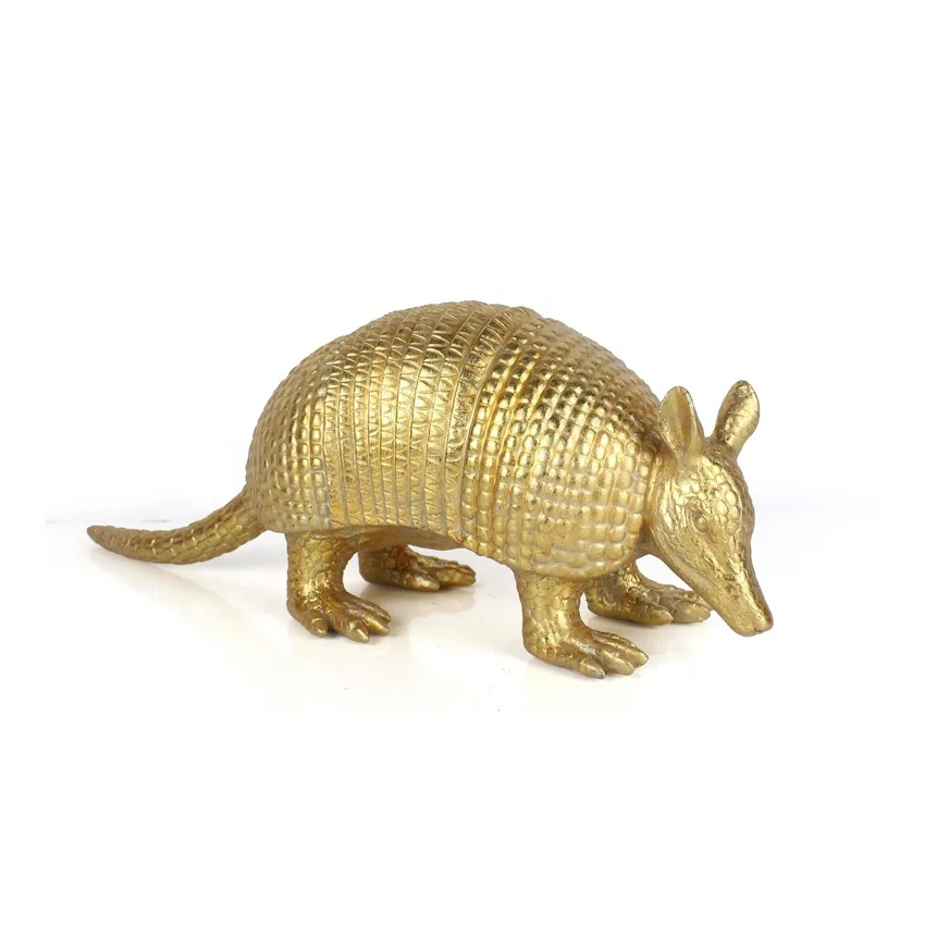 Wholesale resin armadillo statue animal decorations for living room manufacture