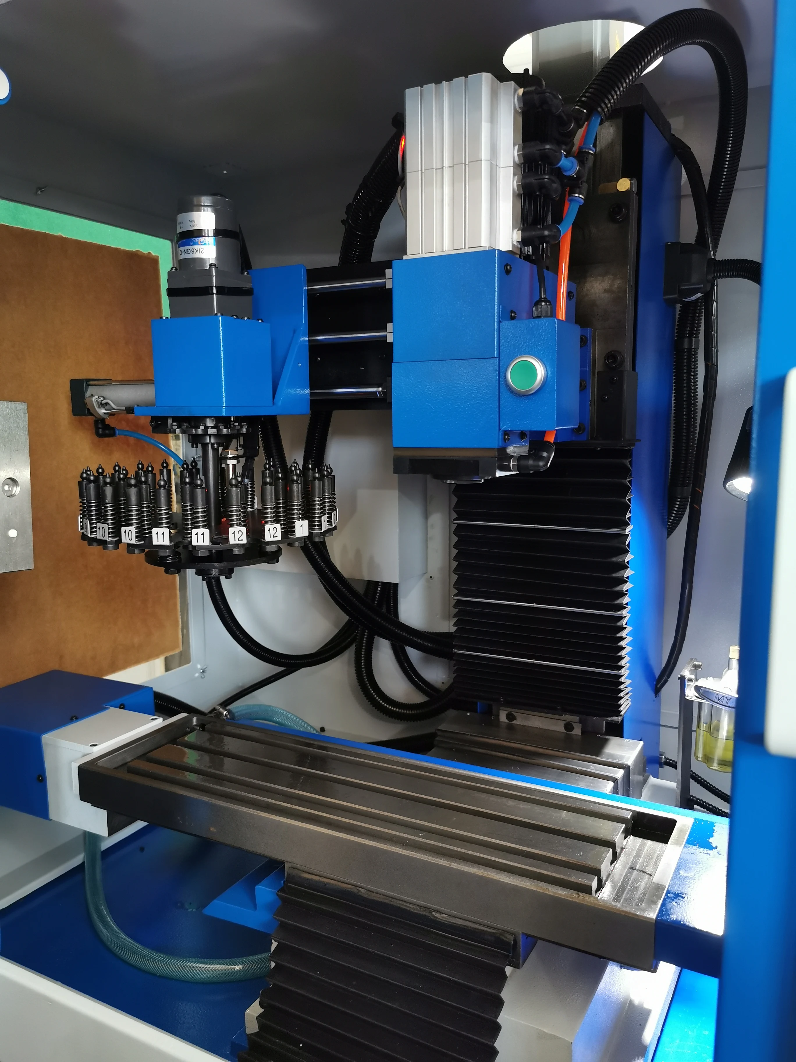 Sp2215a Mini Benchtop Cnc Milling Machine With 12 Tools Atc Buy Cnc