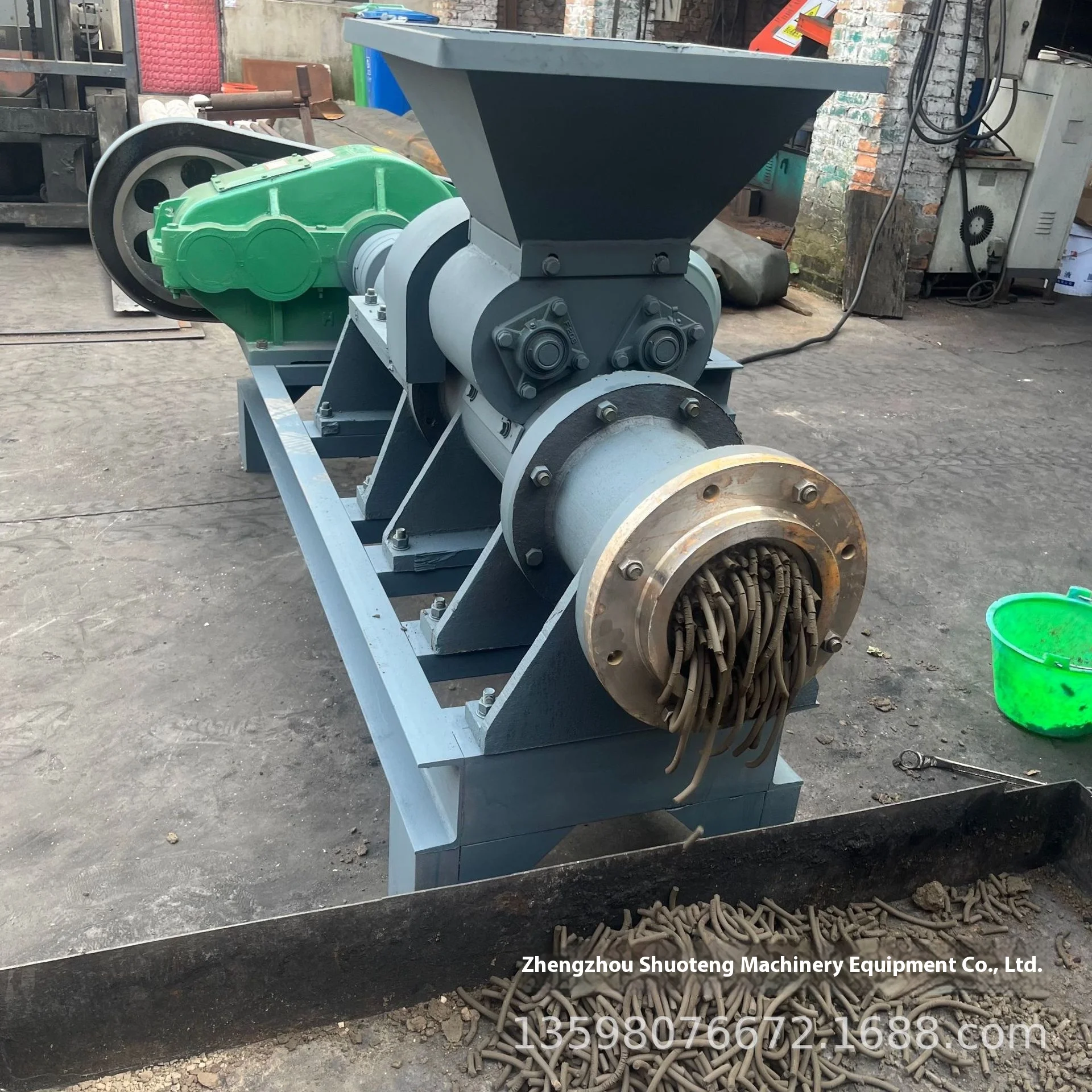Nova Máquina De Barra De Pó De Carvão Vegetal Shell De Coco Carvão De Aço Azul Formando Fazenda Biomassa Briquete De Pó De Carvão Máquina De Escória
