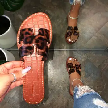 new trendy slippers