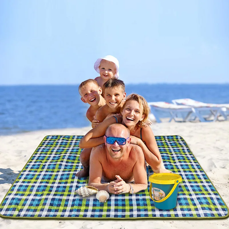 Hot Selling 600D Oxford Cloth Outdoor Sand Proof and Waterproof Foldable Lawn Cushion Stylish Picnic Mat/Rug /blanket