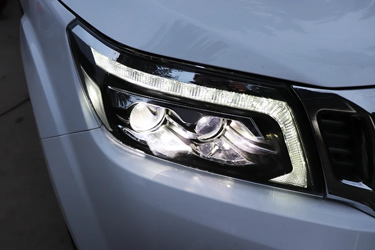 Navara headlight 6 (1).jpg