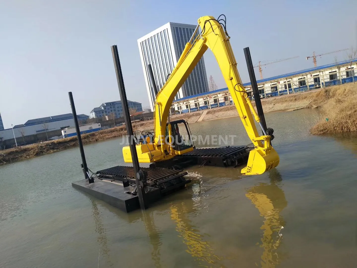 Amphibious excavator