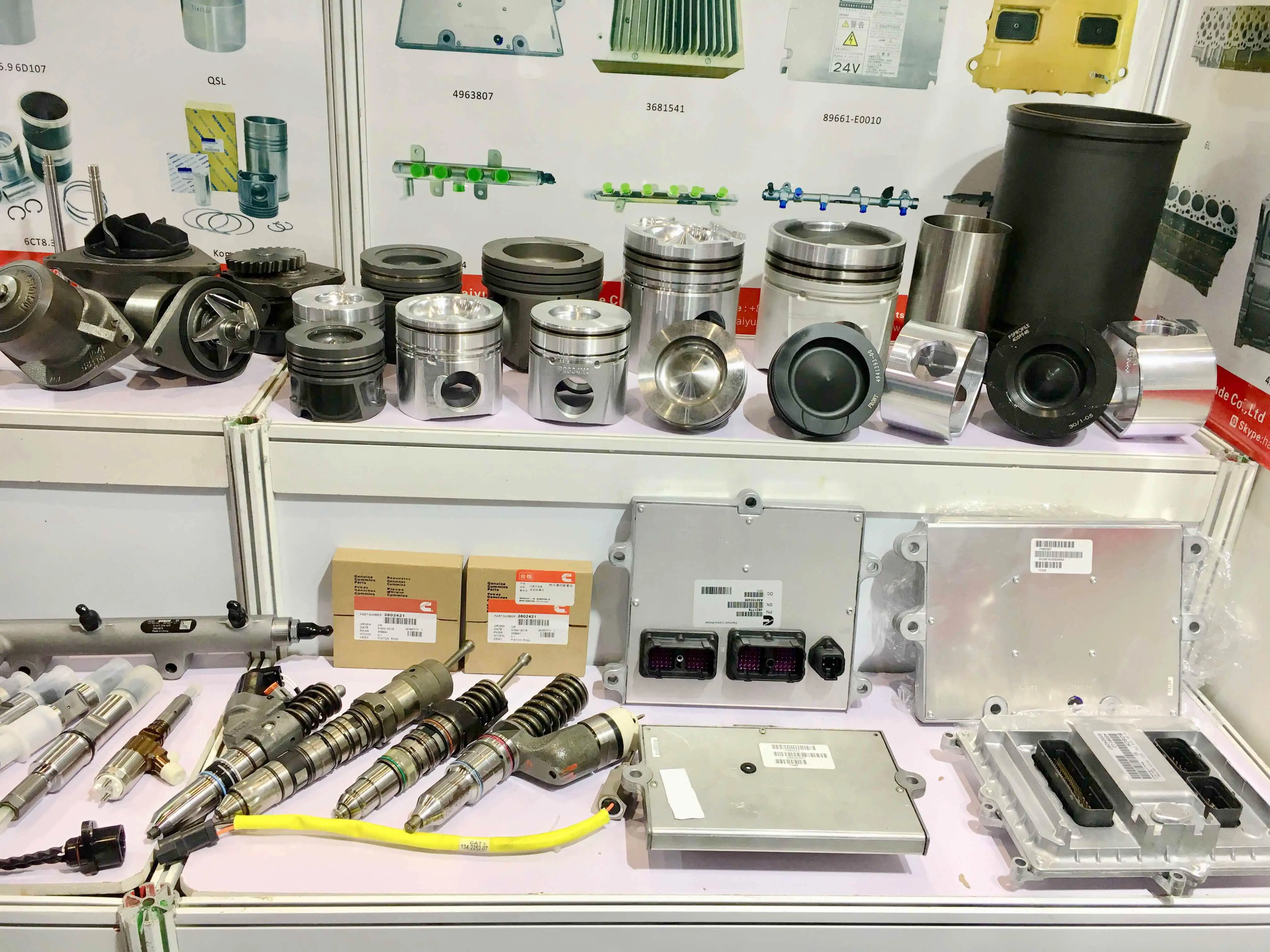 Common Rail Fuel Injector Diesel Engine Parts 0445 120 153 Injector