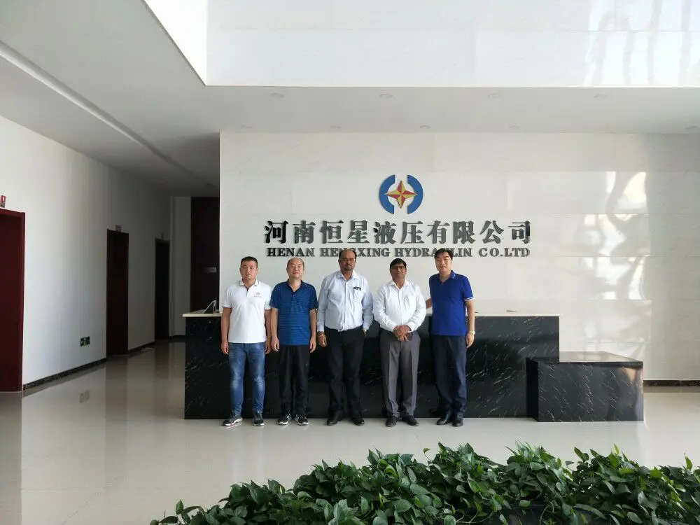 F customers visit 2.jpg